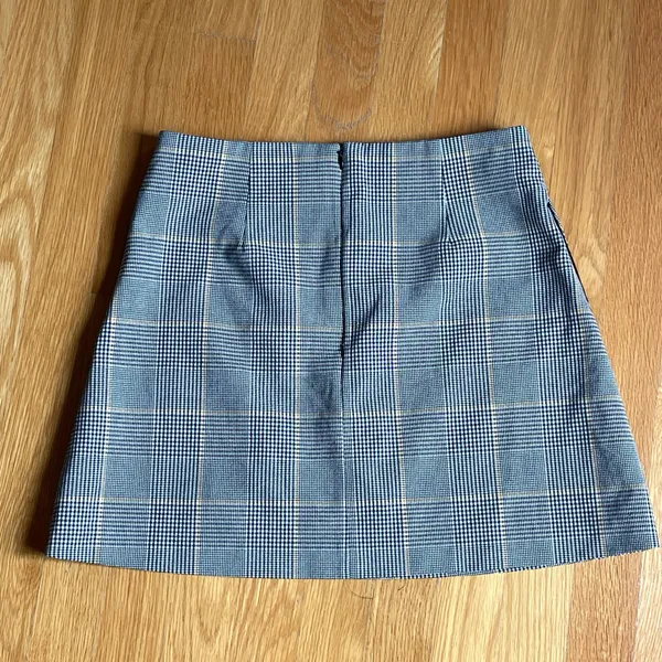 Wilfred Aritzia Plaid Mini Skirt Women’s Size 4 Gray Black Lined Career - Image 5