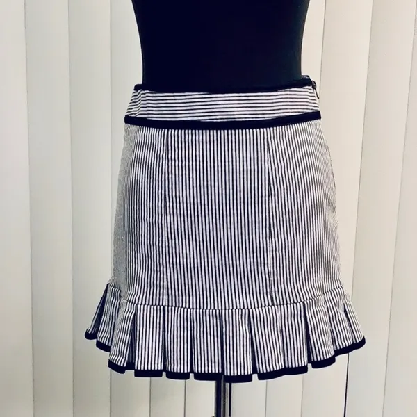 Nanette Lepore striped mini skirt. EUC. - Image 6