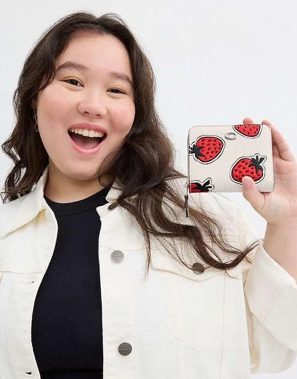 Coach Billfold Wallet With Strawberry Print - Image 13