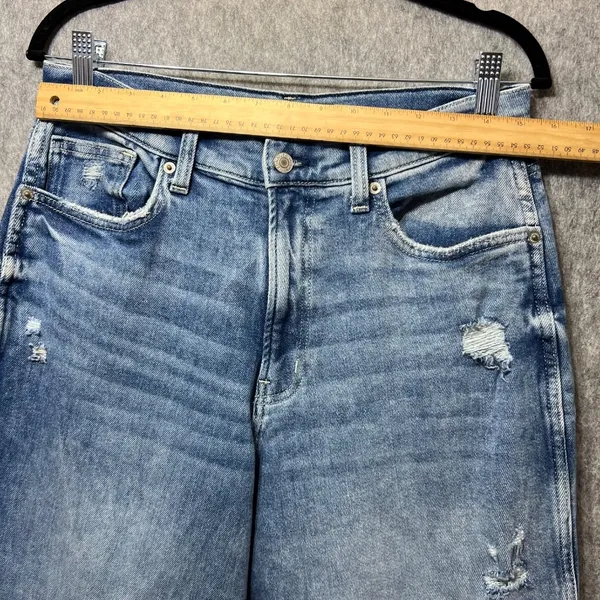 Arizona Jean Co Highest Rise Curvy Mom Distressed Denim Light Wash Women's‎ 13 - Image 6