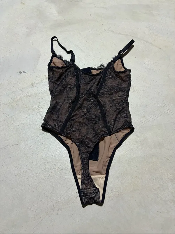 Shapellx Sheer Black Lace Bodysuit XS - Image 6