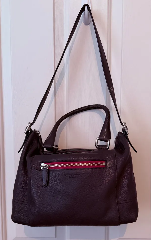 Woman’s Coach leather tote - Image 8