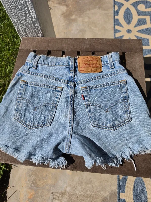 Vintage 550 Levis Shorts 5 - Image 8