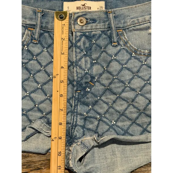 Hollister Light Wash‎ Quilted Rhinestone 1" Denim Mini Shorts Cuffed Size 9/29 - Image 7