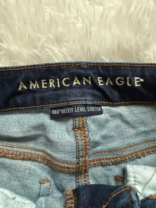 American Eagle Distressed Skinny Jeans - Image 5