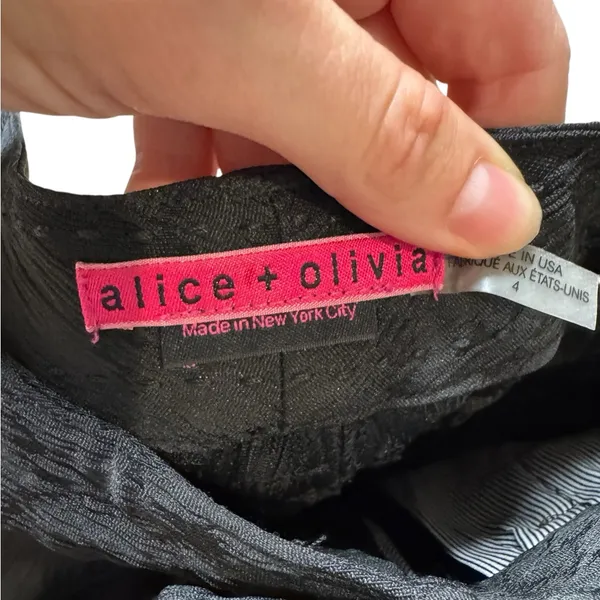 ✨🖤 Alice + Olivia Black Jacquard Animal Print Straight‎ Leg Pants Size 4 🖤✨ - Image 2