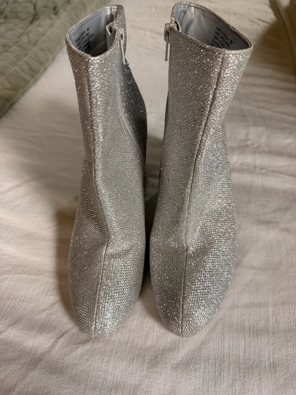 Madden Girl Byrng Silver Glitter Block Heel Ankle Booties Women’s 9 - Image 2