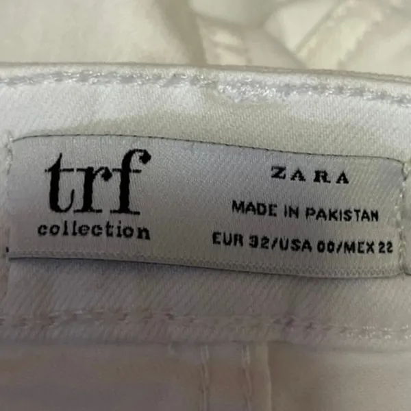 Zara Women's White Stretch Raw Hem Casual Flared Bootcut Denim Jeans Size 0 - Image 4