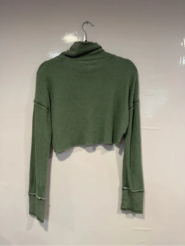 Urban‎ Outfitters Out from Under Cropped Textured Turtleneck Sweater Sage Green - Image 3