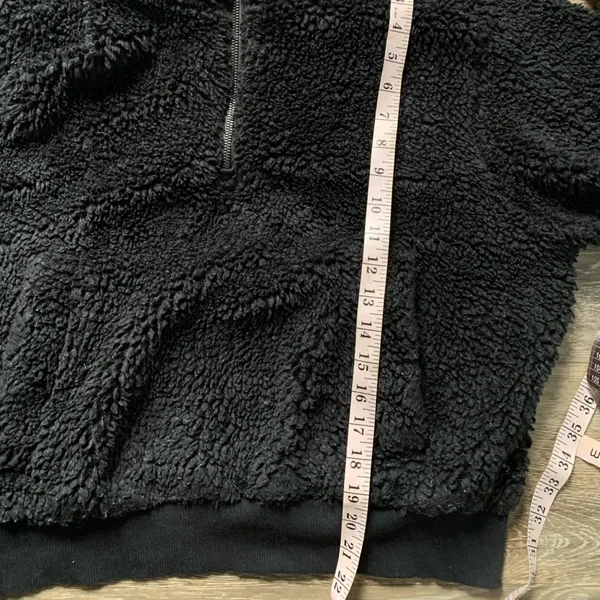 Lululemon Black Sherpa Hoodie 8 - Image 8