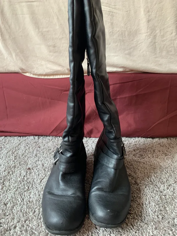 XOXO Boots - Image 3