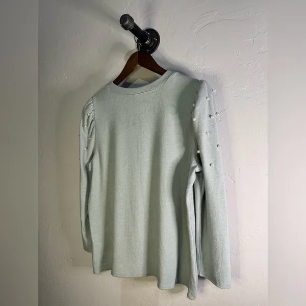 Cato Old Money Light Greenish Gray Knit‎ Top With Pearl Accents Size Large - Image 2