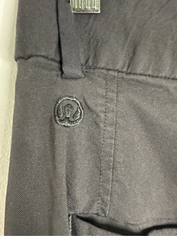 Lululemon Women’s Size 6 High Rise Pleated Trouser Pants Black - Image 3