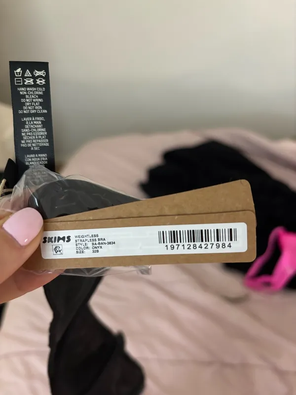 SKIMS Strapless Bra Mesh BRAND NEW - Image 4