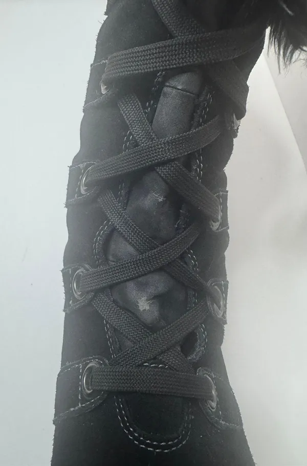 Waterproof Gojo Black Suede Boots Size 8.5M - Image 5