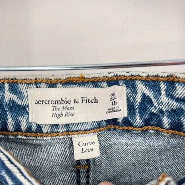 Abercrombie & Fitch Women's Curve Love The Mom High‎ Rise Jeans Blue Size 25 - Image 4