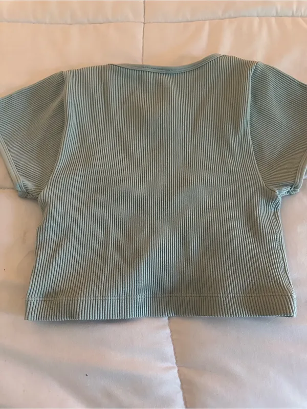 Gilly Hicks short top in small - Image 2