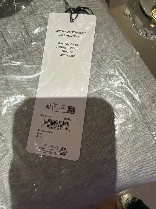 Alo Sweatpants Yoga Accolade Straight Leg Grey - Image 3