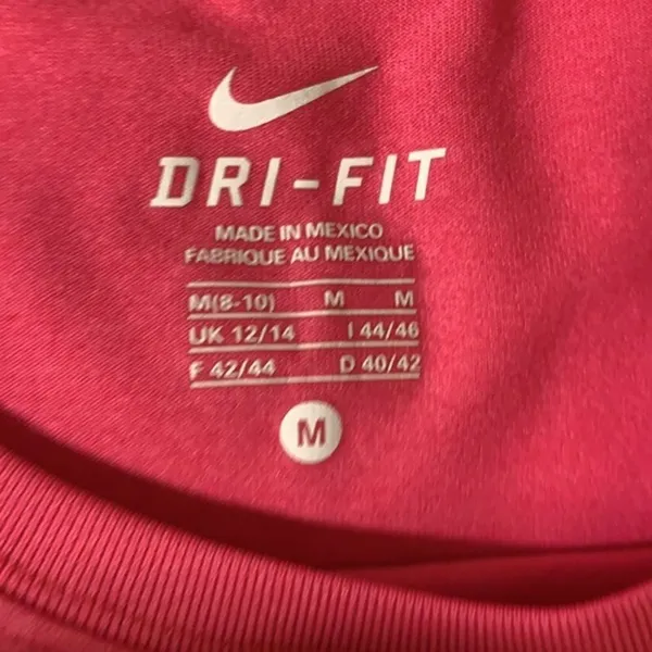Nike Dri-Fit Pink Short Sleeve Shirt Size Medium - Image 3
