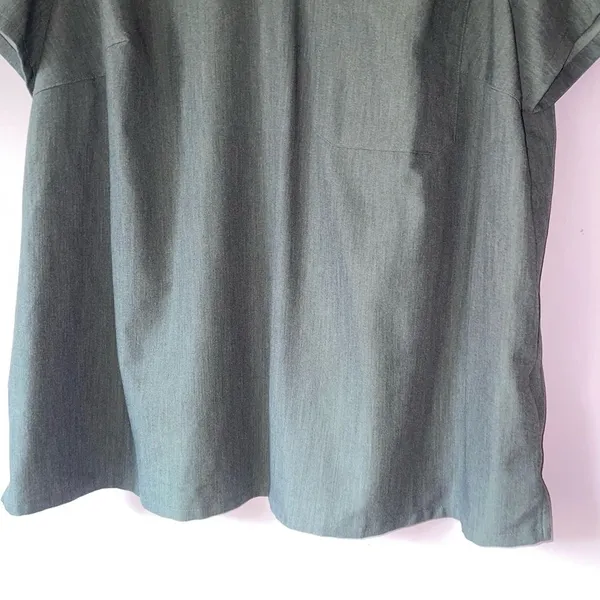 Figs 3X Gray V-Neck Shirt Short Sleeve Scrubs Lab Work Office - Image 3