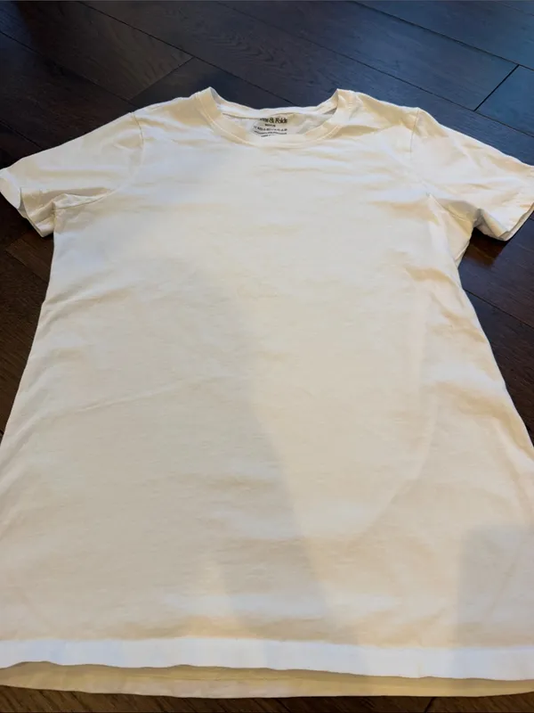 Forms & Folds Women’s White Crewneck T-Shirt in Size Medium - C27-156 - Image 3