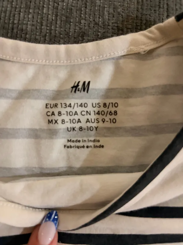 black and white stripped H&M T-shirt - Image 2