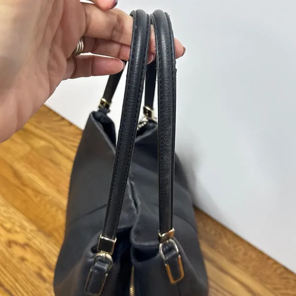 Madison Phoebe Shoulder Bag Black Grained Leather 3 Compartments 26224 - Image 3