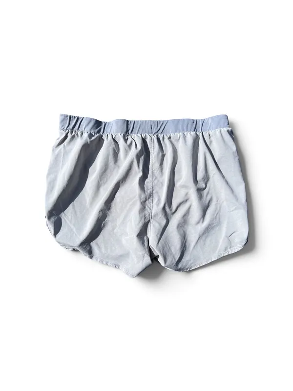Under Armour Gray Lightweight Running Shorts Size XL - Image 3