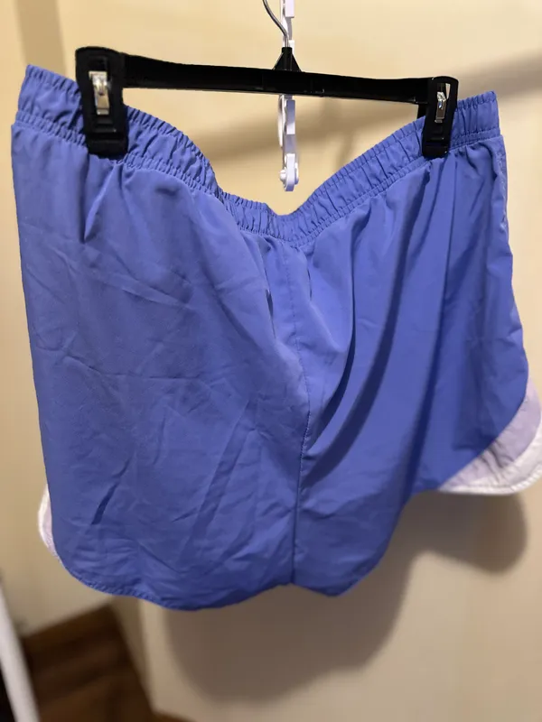 Old Navy Activewear - Image 2