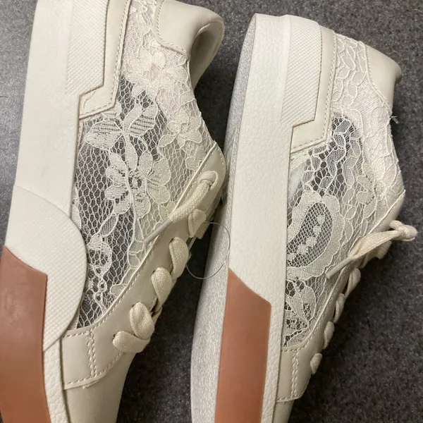 Dolce Vita Cream Women's Sneakers - Image 3