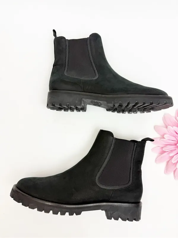 Thursday Boot Company Legend Chelsea Ankle Boots Booties Leather Black Matte - Image 8