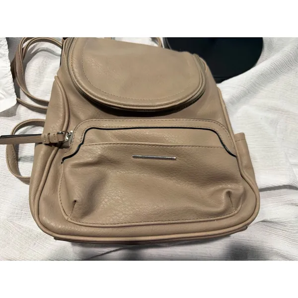 Tignanello Tan Faux Leather Convertible Backpack Purse Silver Tone Hardware - Image 7
