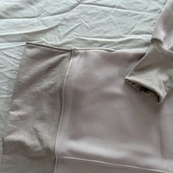 NEW Women's Oversized Tan Crewneck Pullover Sweatshirt Size L #26202 - Image 2