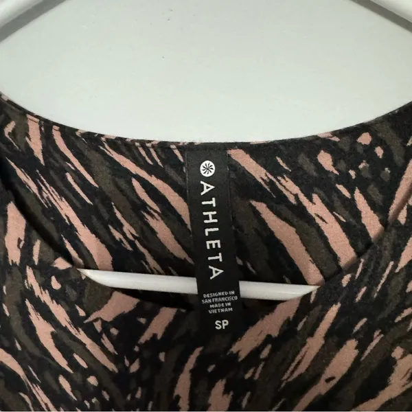 Athleta Abstract Print Santorini Athleisure Travel Dress - Image 6