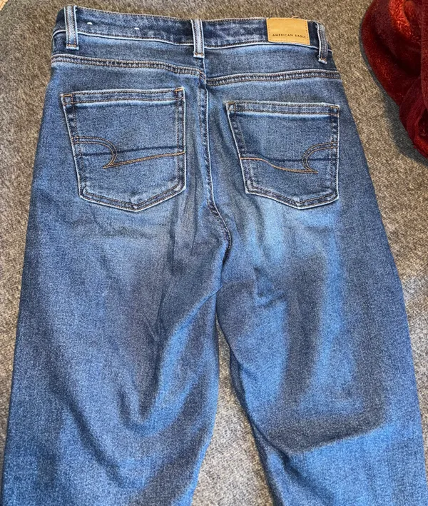 American Eagle Outfitters Mom Jean - Image 6