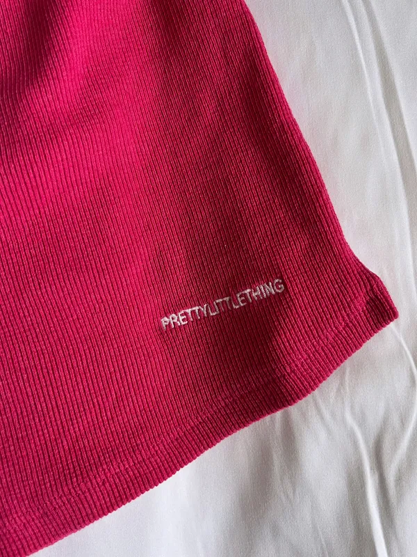 Pretty Little Thing pink shorts - Image 3