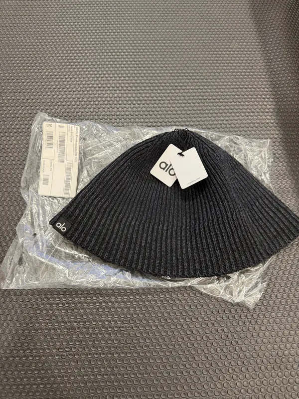 Alo Denim Knit Cloche Hat - Image 3