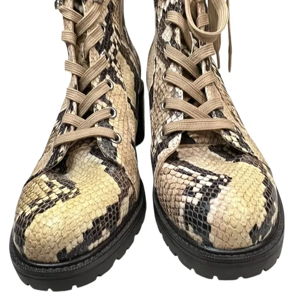 Vince Camuto Gaviana Combat Boots 7 Leather Shortbread Desert Python Lug Sole - Image 9