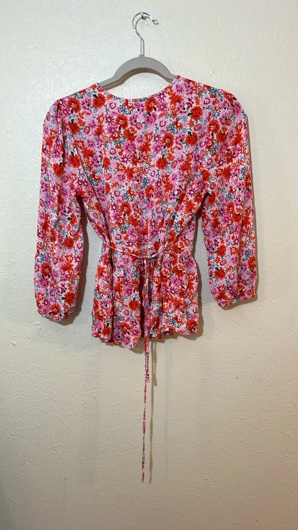 Lucky Brand Top Floral Long Sleeve - Image 4