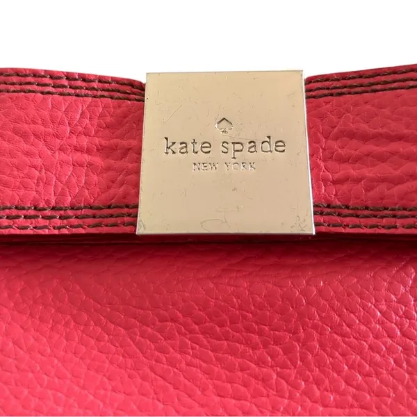 Kate Spade Geranium Pebble Leather Wristlet Bag Bow Gold Hardware Logo Interior - Image 4
