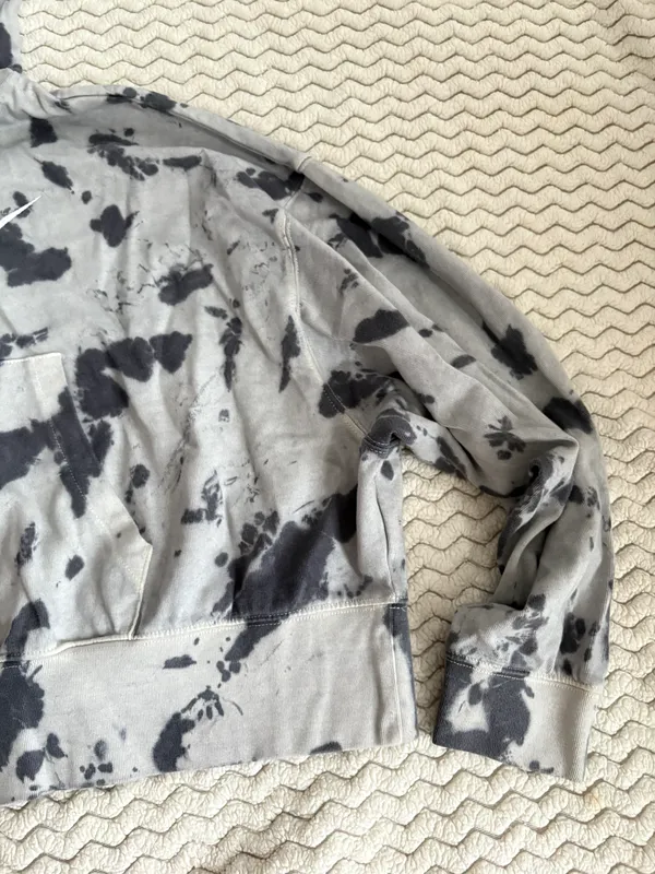 Nike Cropped Sweatshirt - Image 4