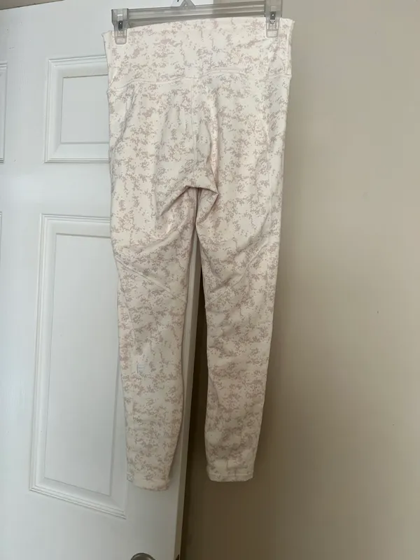 Fabletics PowerHold Leggings - Image 4