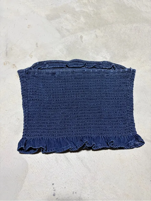 American Eagle Smocked Tube Top with Ruffle Hem blue medium - Image 6