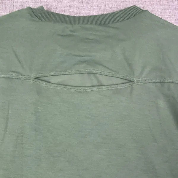GapFit T-Shirt Womens Large Green Long Sleeve Cropped GDry Athletic Top Tagless - Image 9