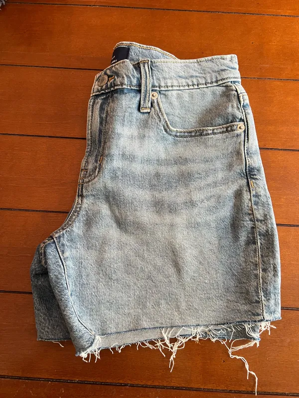 Gap Denim Shorts - Image 4