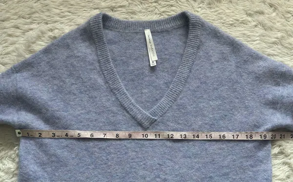 Aritzia The Group Babaton Sweater Alyssa V-neck Long Sleeve Alpaca Wool Blend XS - Image 10