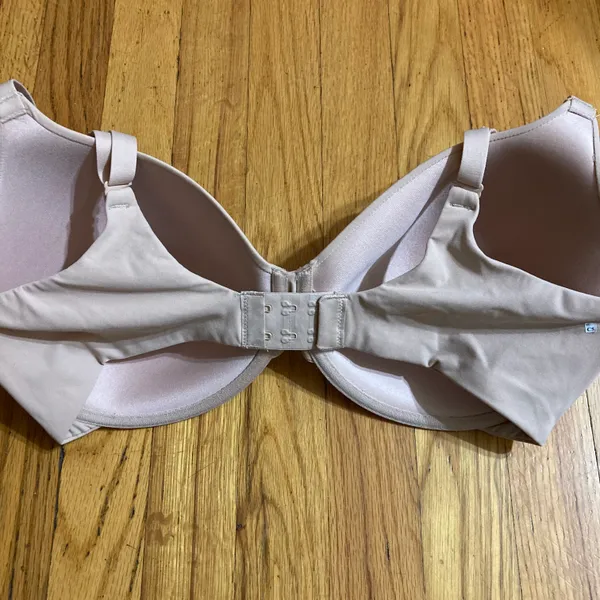 SKIMS T-Shirt Bra 38DD - Image 3