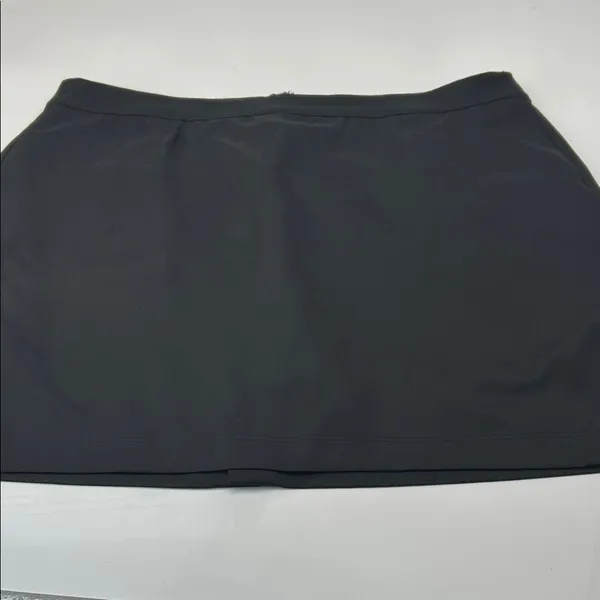 Classic Black Women's Skirt Size L - Image 4