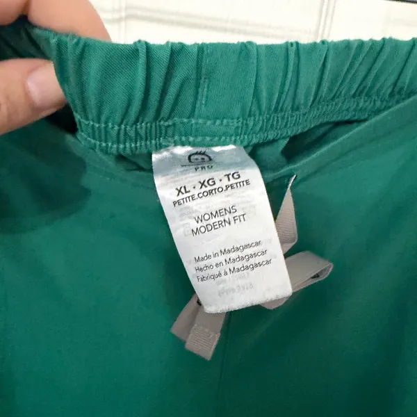 FIGS WINK scrub set green‎ straight leg pocket top XL women’s - Image 4