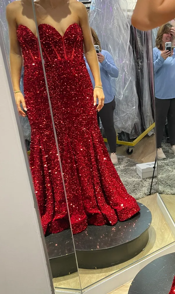 Sherri Hill Prom Dress - Image 2